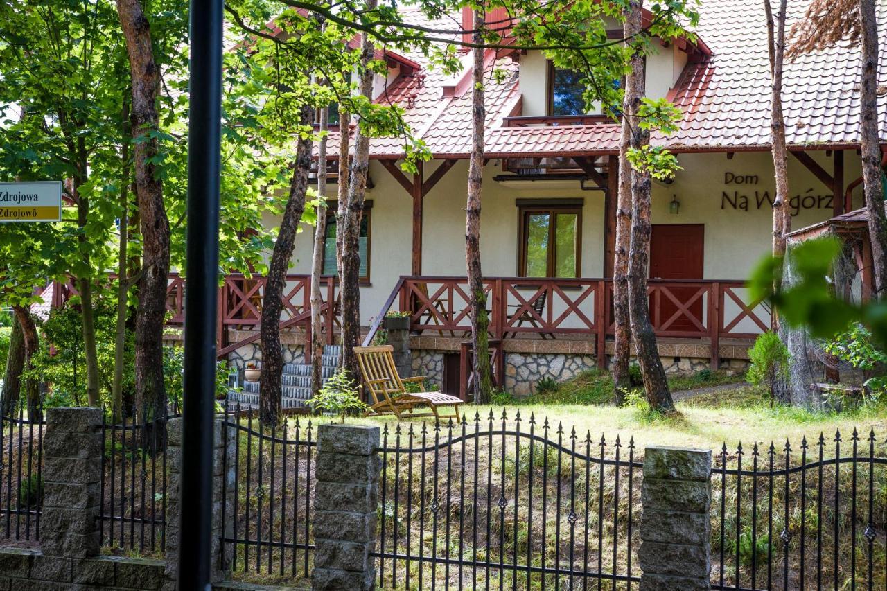 Dom Na Wzgorzu Apartment Jastarnia Bagian luar foto