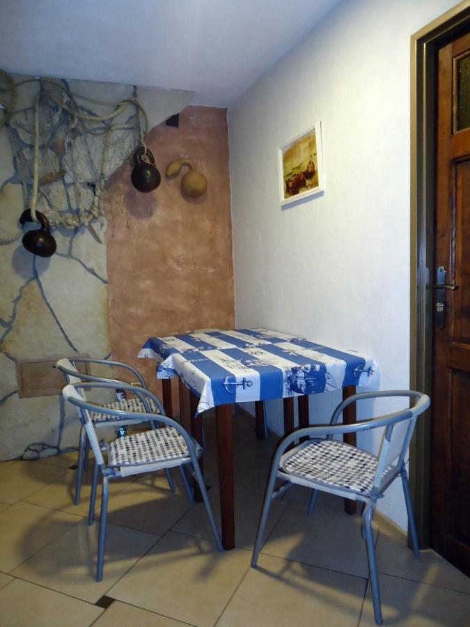 Dom Na Wzgorzu Apartment Jastarnia Bagian luar foto